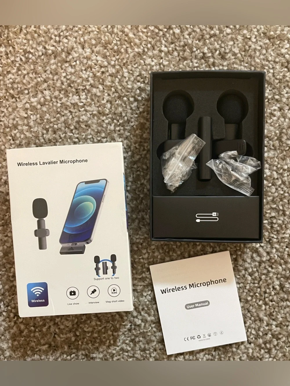 Universal Black Dual Lavalier Microphone Kit for Smartphones